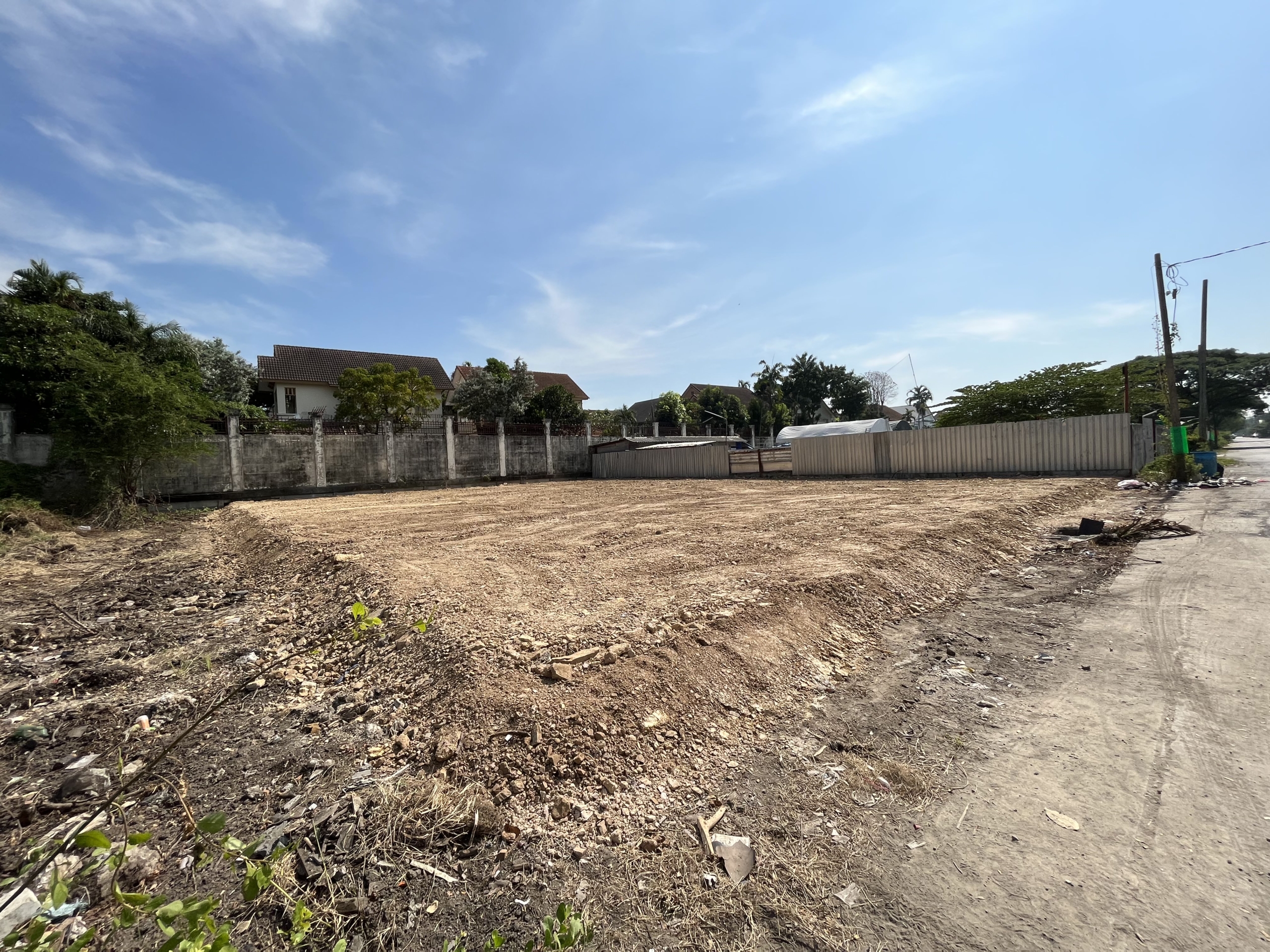 ให้เช่าที่ดิน 192 ตารางวา, รามคำแหง 118 แยก 46, ถนนเมนกว้าง 14 เมตร, เช่า 30,000 บาท/เดือน