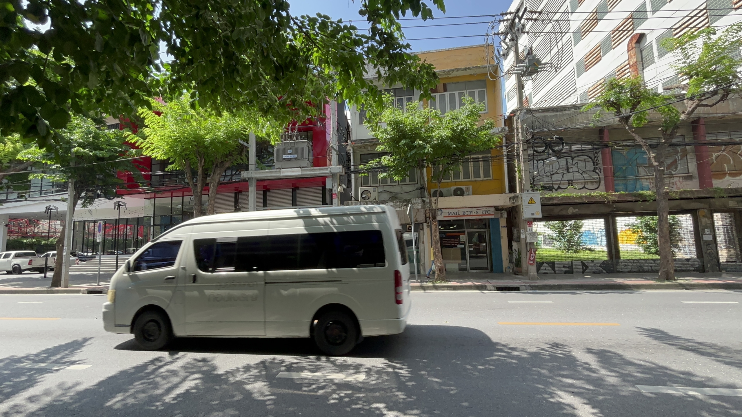 อาคารพาณิชย์ 3 ชั้น, ริมถนนสุรวงศ์, 13.3 ตารางวา, กว้าง 3 เมตร ลึก 16 เมตร, 20 MB